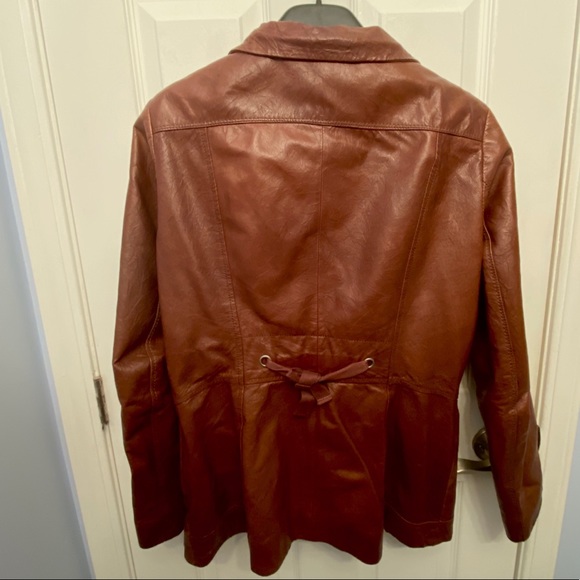 Danier Dark Brown Genuine Leather Jacket, Medium - Picture 5 of 7